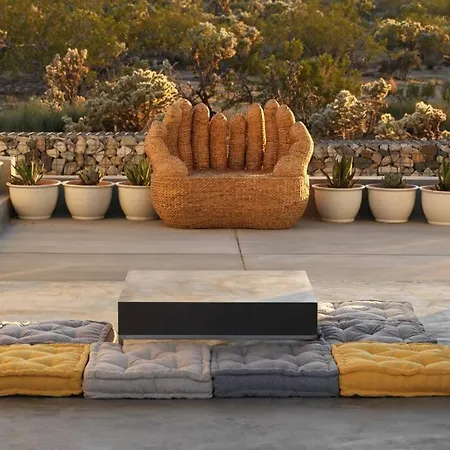 Neutra Home Joshua Tree Luxury Retreat Pool And Spa Exterior photo