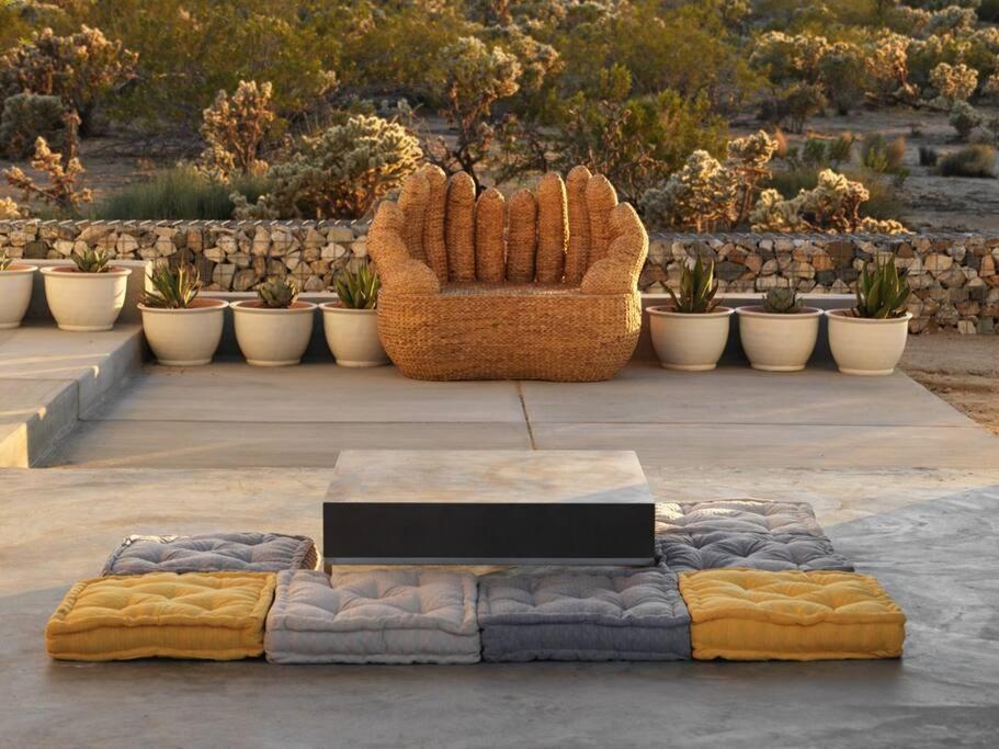 Neutra Luxury Retreat Pool And *