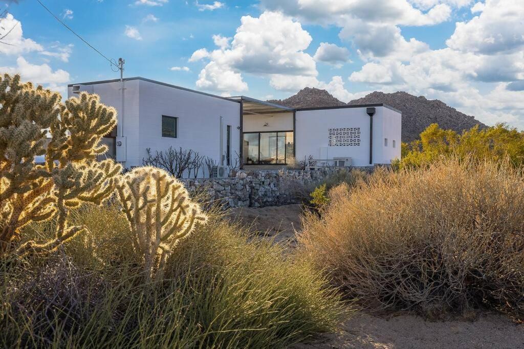 Holiday home Neutra Luxury Retreat Pool And Joshua Tree