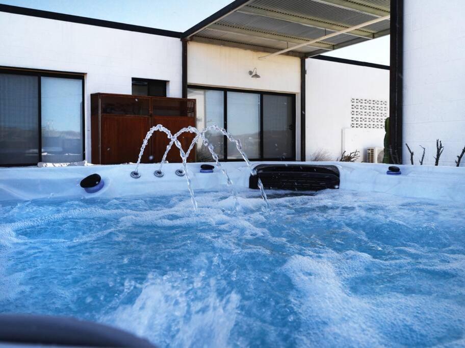 Neutra Luxury Retreat Pool And *